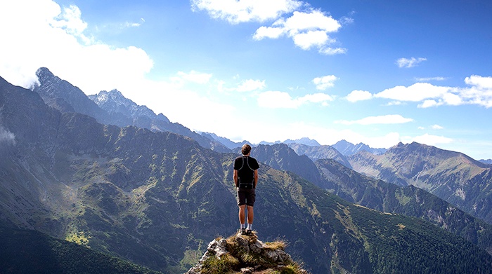 <a href="https://www.indy100.com/article/study-finds-intelligent-people-need-more-time-alone-to-be-happy-7423191">Do Smart People Need More Time Alone?</a>